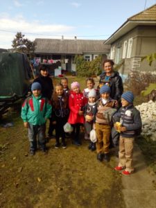 În săptămâna Națională a Voluntariatului organizată în cadrul Gimnaziului Colicăuți elevii clasei a II