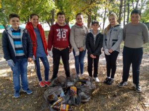 Voluntariatul a devenit un fenomen naţional