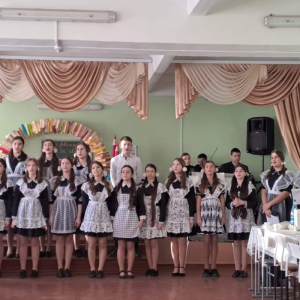 Întâlnirea tradițională cu absolvenții