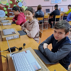 Centrul Digital Educațional în Gimnaziul Colicăuți